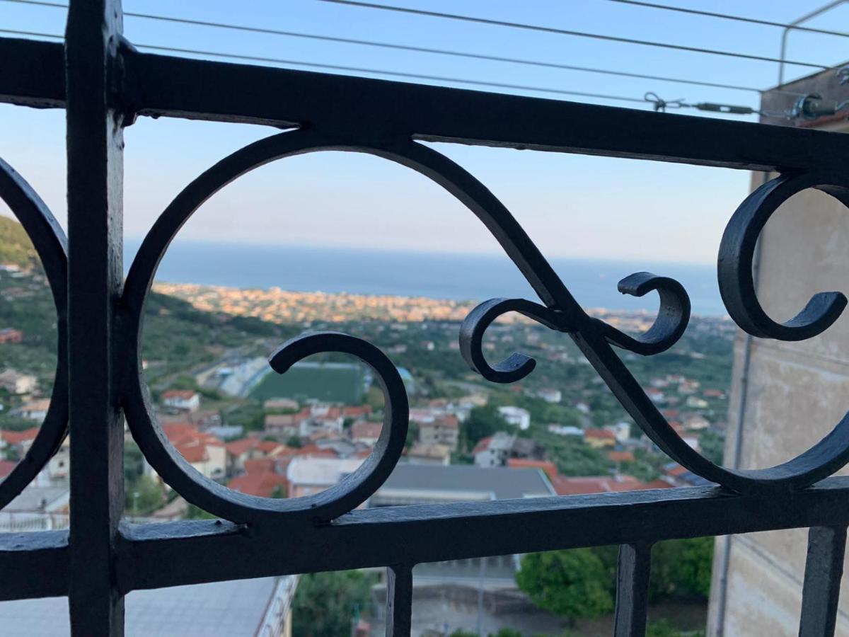Il Nido Delle Rondini Apartment Formia Exterior photo